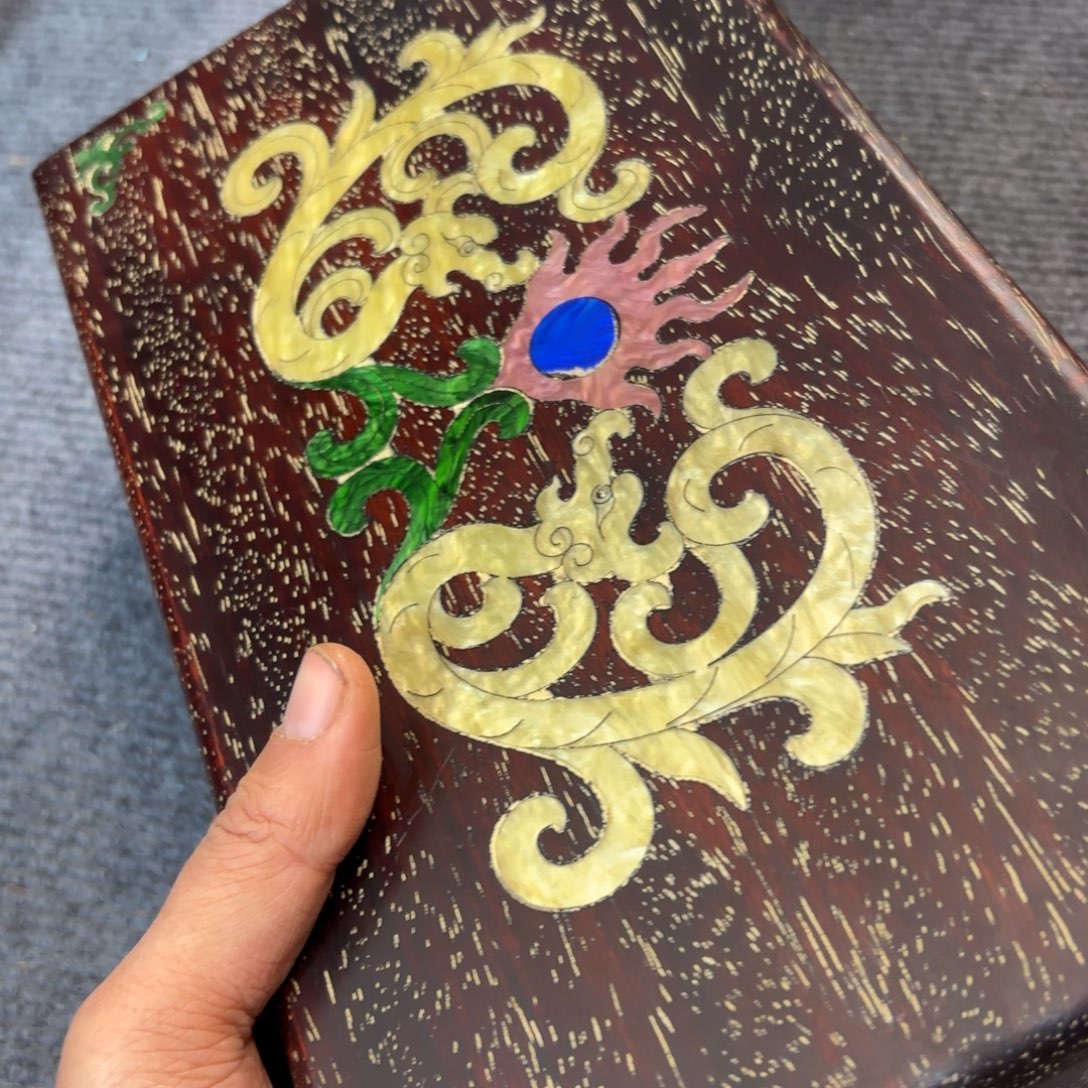 木小叶紫檀独板收纳盒