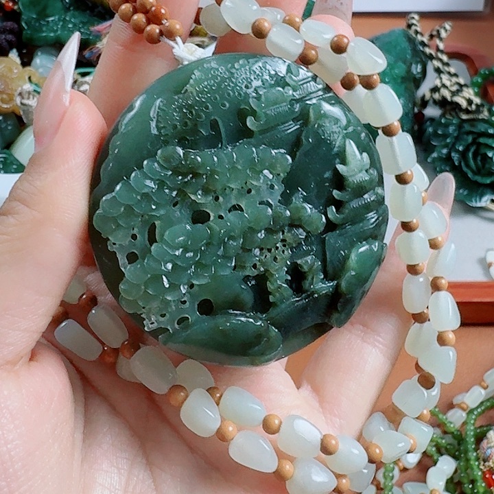 和田玉未镶嵌挂件