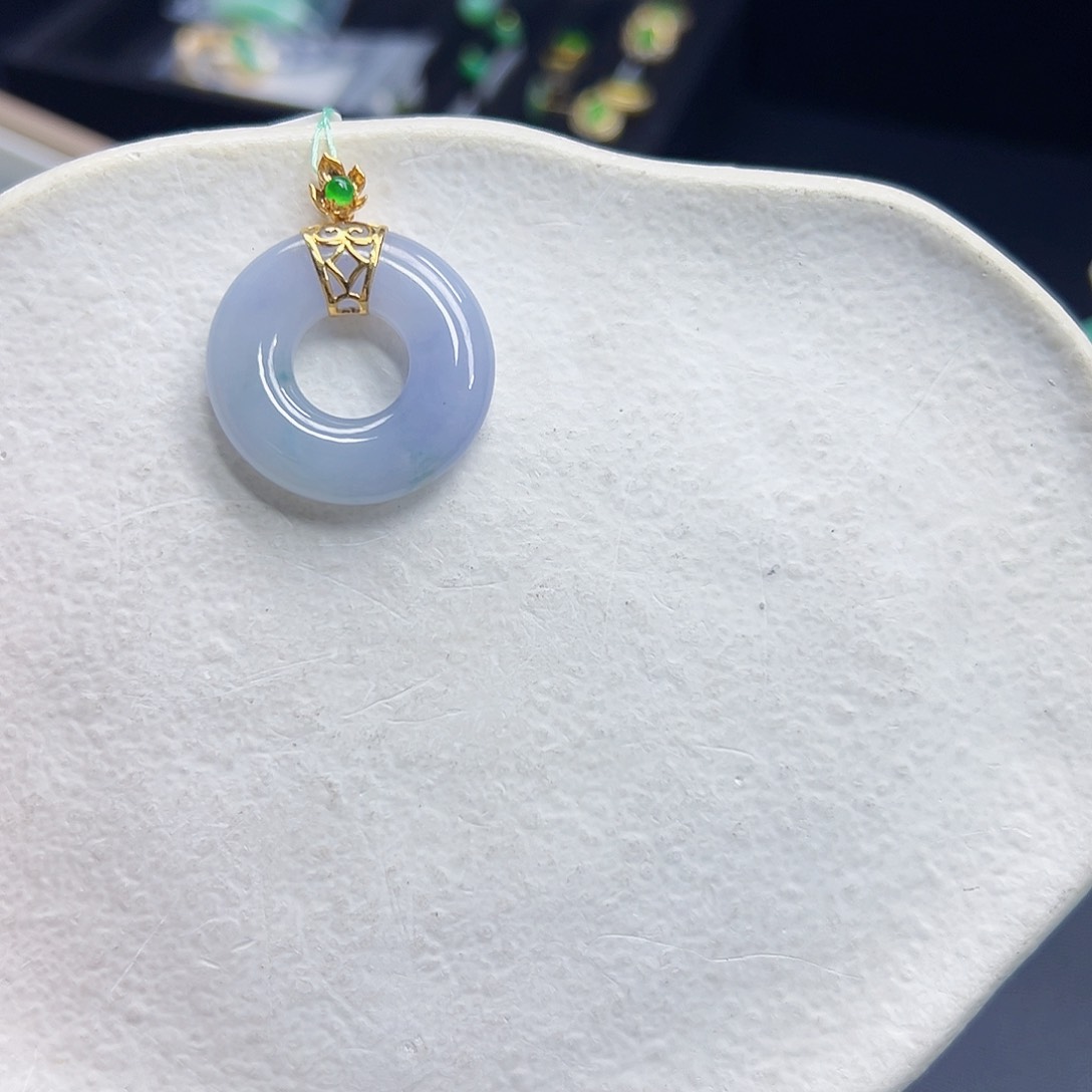 翡翠颈饰18K金镶嵌天然缅料A货一件