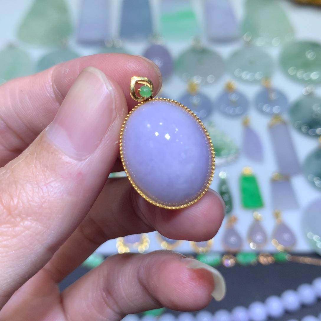 翡翠吊坠(不含链)18K金镶嵌