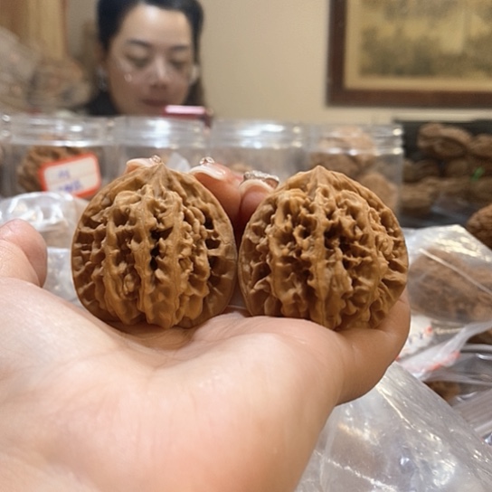 文玩核桃吊坠40状元冠