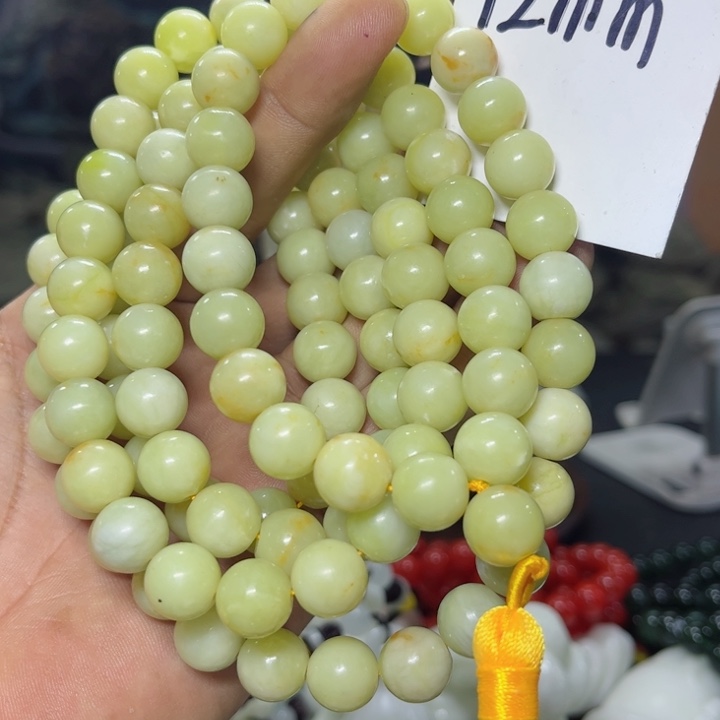 蛇纹石玉项链未镶嵌