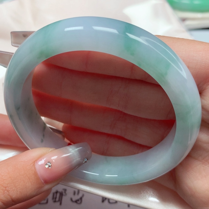 【闪购商品】翡翠手镯未镶嵌57圈