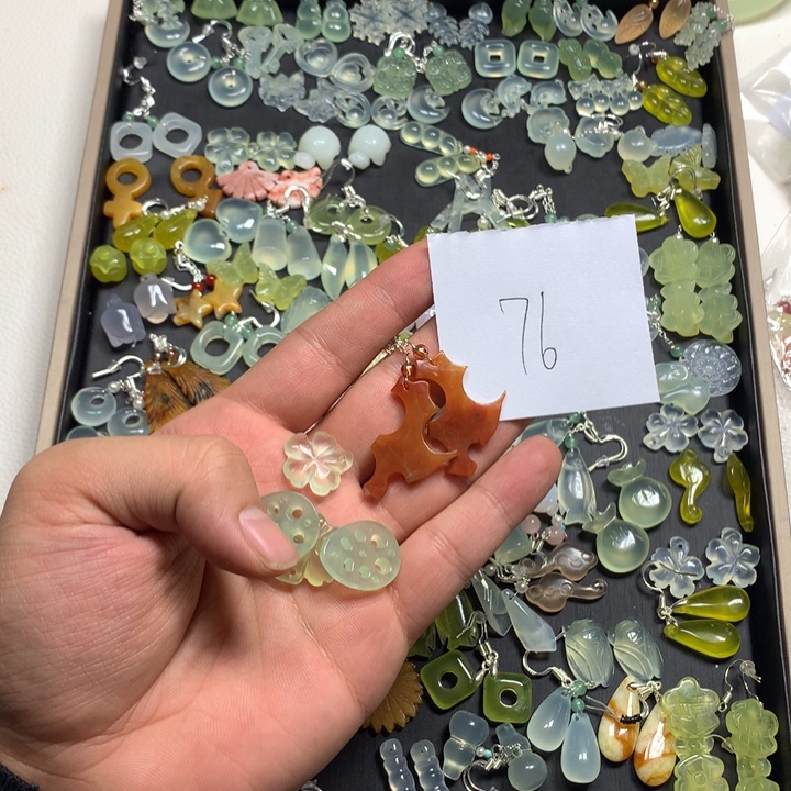 ➹***绿蛇纹石玉合金耳钉