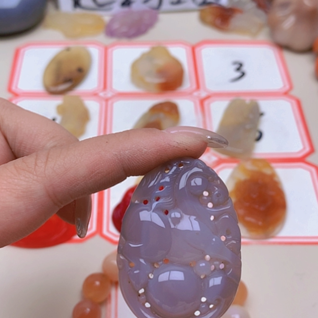 【闪购商品】未镶嵌玛瑙/玉髓珠宝半成品蝴*兰