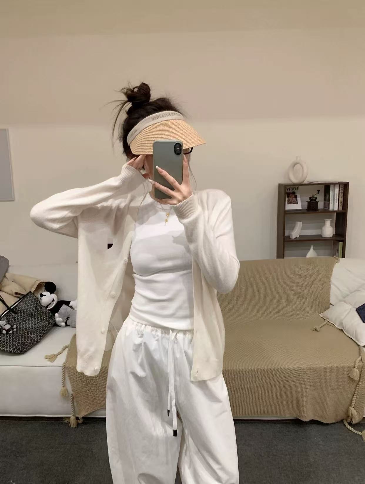 0604 春秋新款休闲刺绣针织开衫女简约慵懒风宽松毛衣外套8203