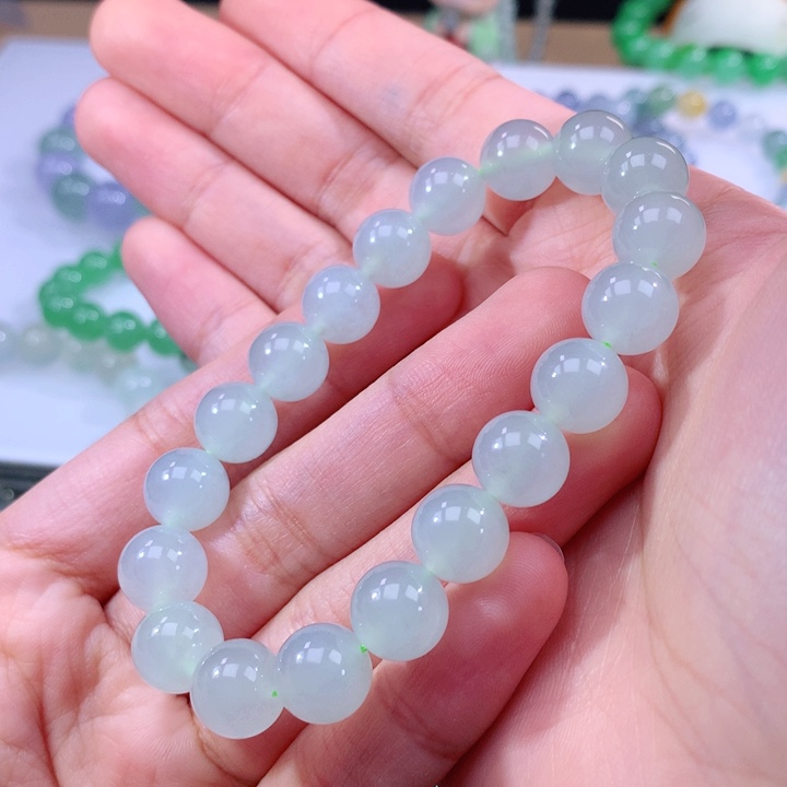翡翠手链未镶嵌翡翠