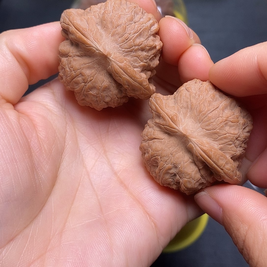 吊坠文玩核桃血麒麟