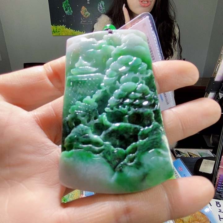 颈饰未镶嵌翡翠一