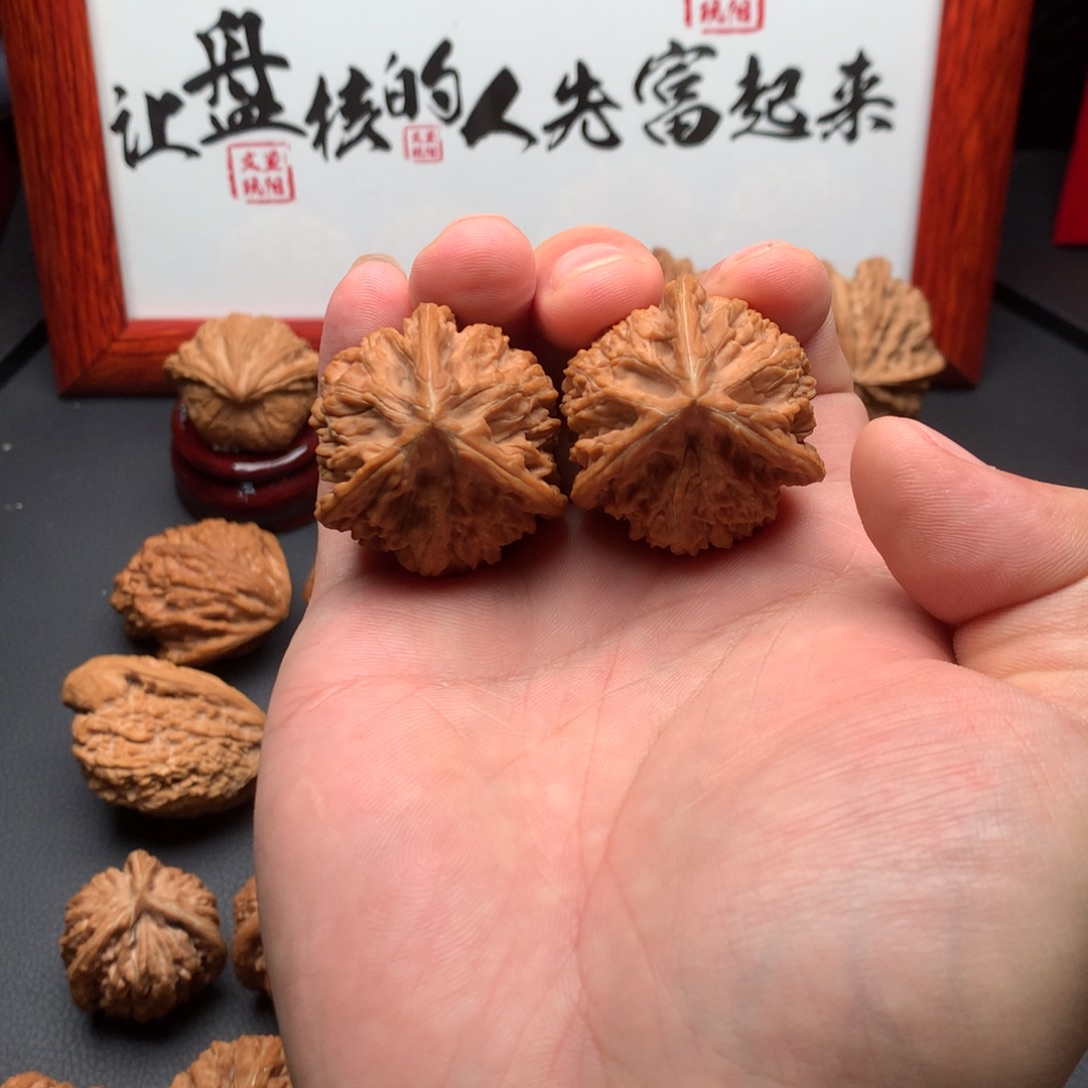 故***里吊坠文玩核桃文山奔