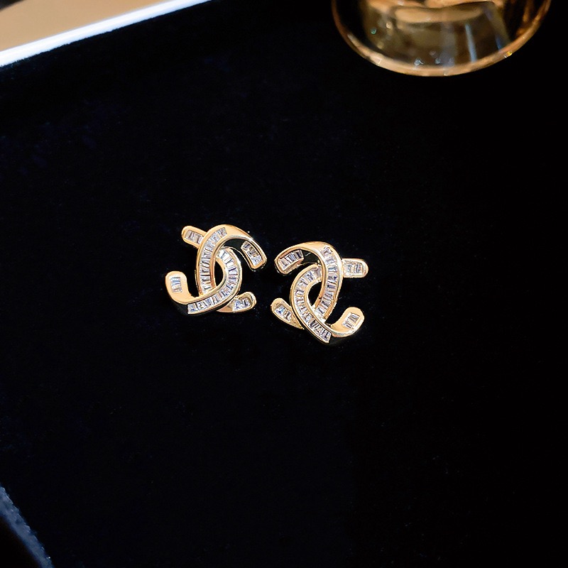 纯铜锆石耳饰 经典双C时尚简约气质款小香风耳钉