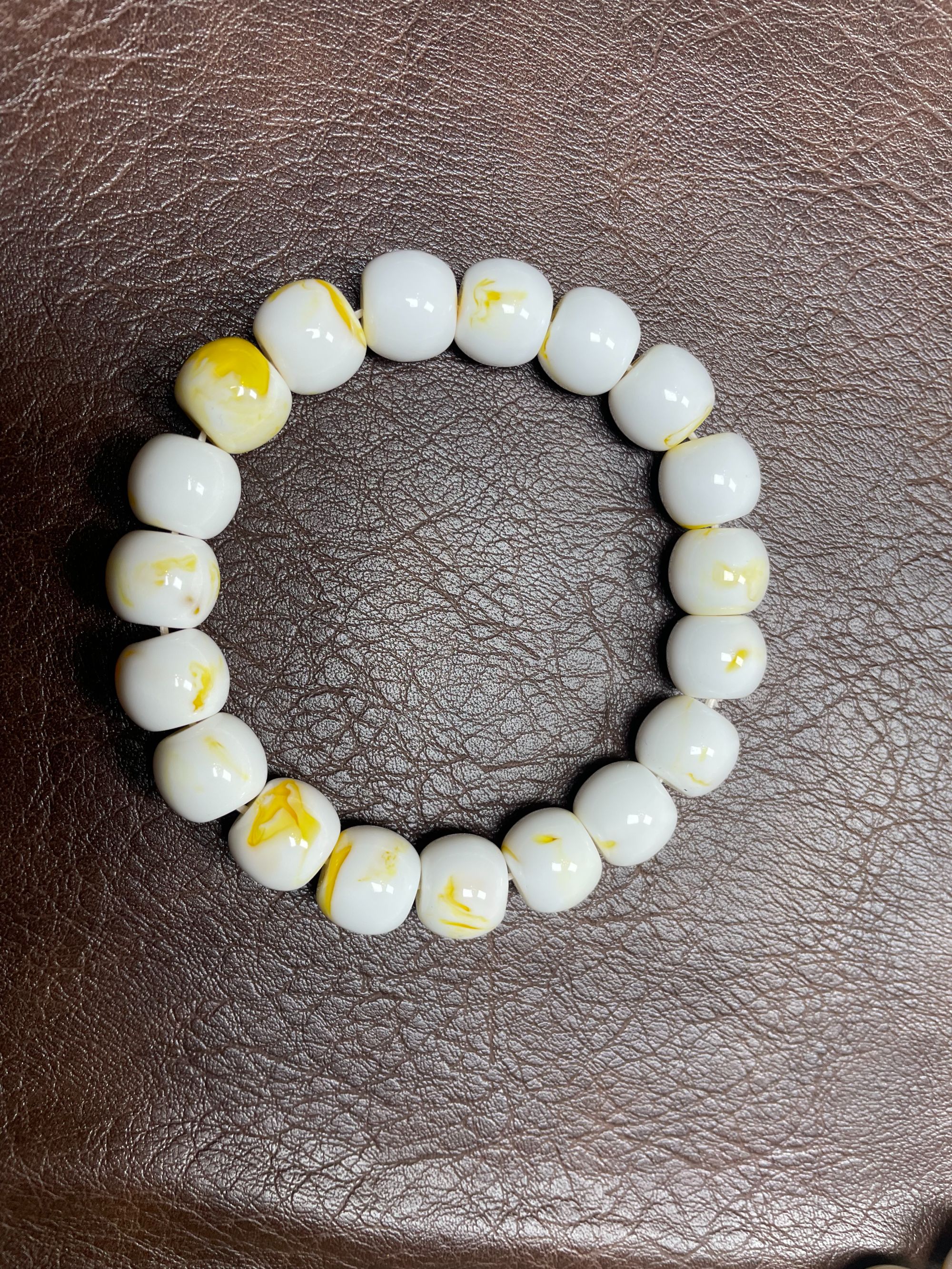 10*12漆白老型时尚饰品手链B324