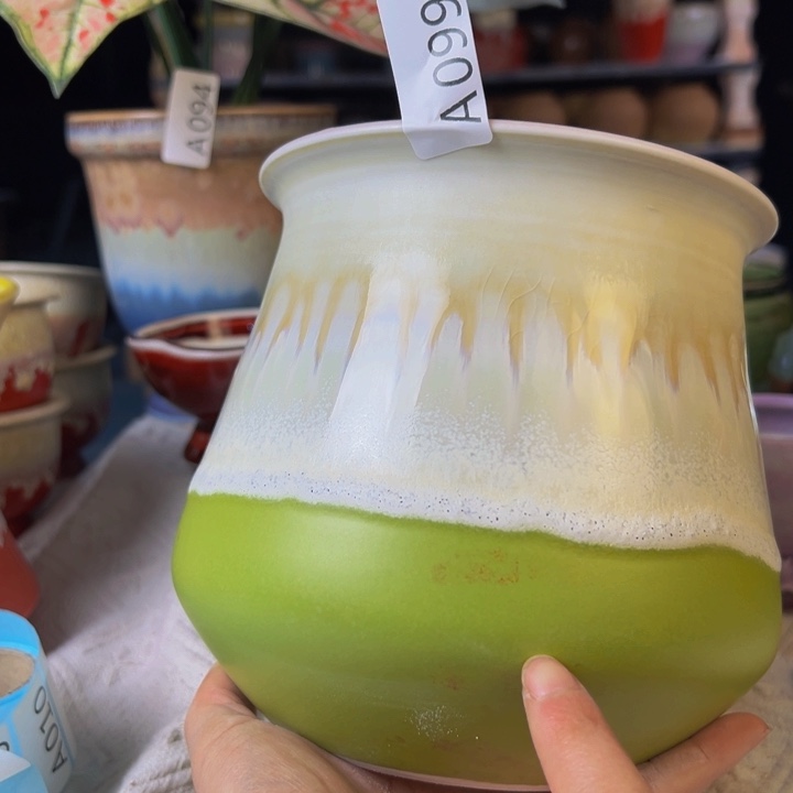 景德镇陶瓷研究所研究牛****坊