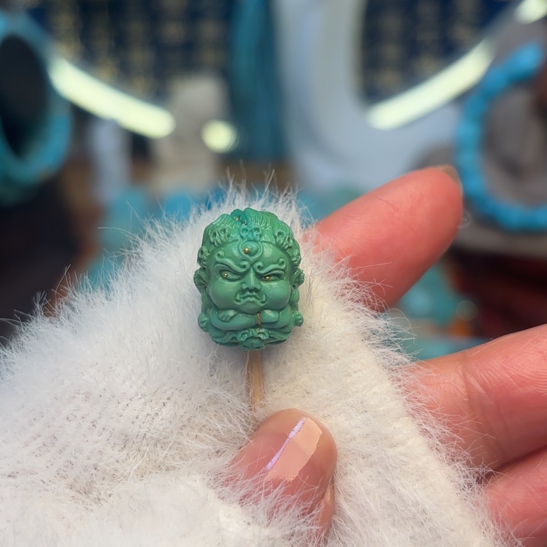 绿松石配饰未镶嵌