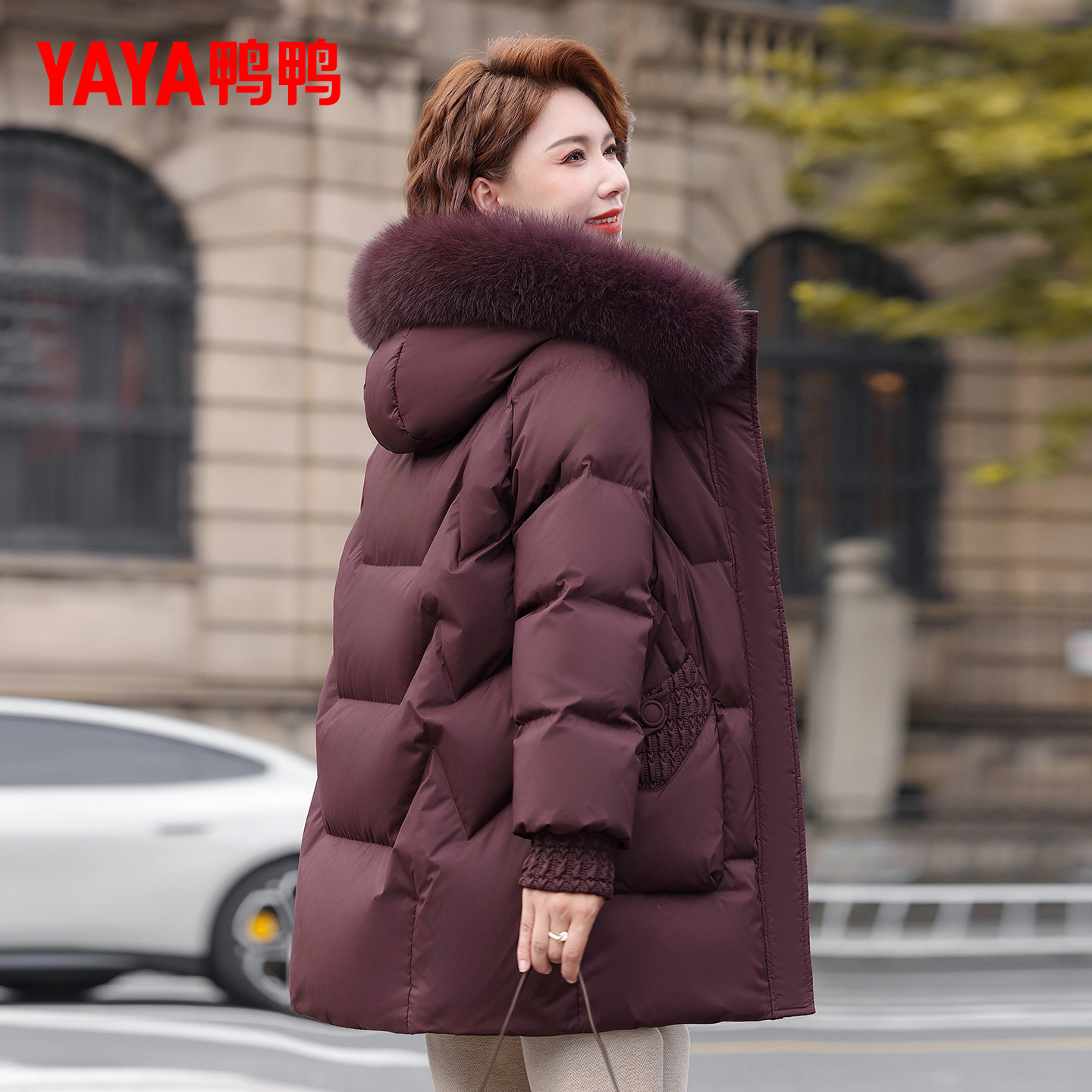 鸭鸭妈妈冬装洋气中长款羽绒服女2025新款冬季狐狸毛领中老年外套