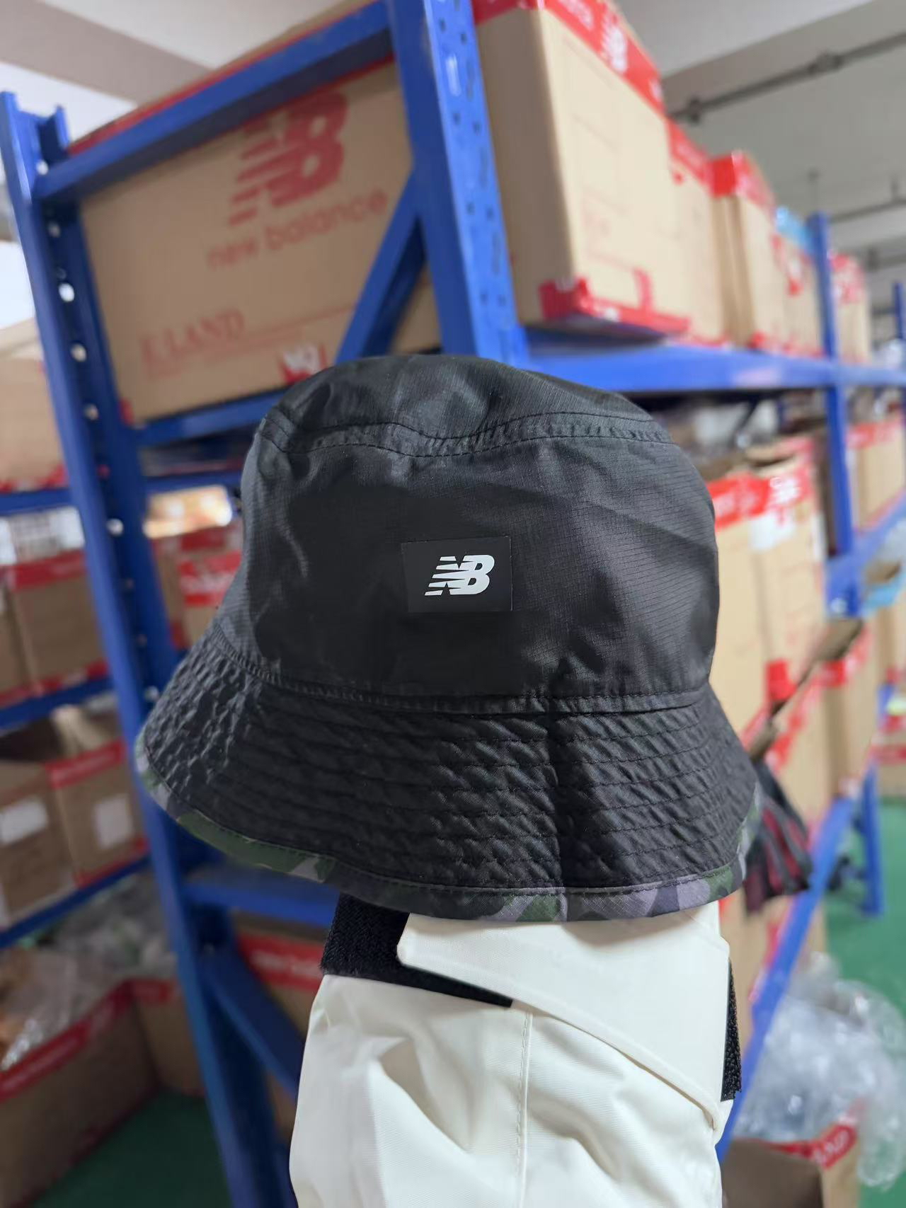 New balance 瑕疵特卖