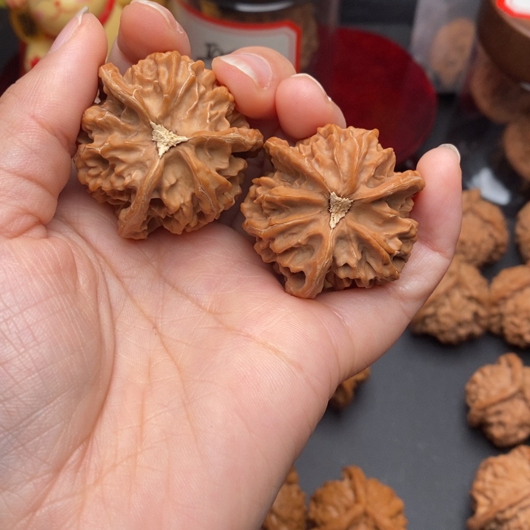 什***仙文玩核桃盘山三棱全品37