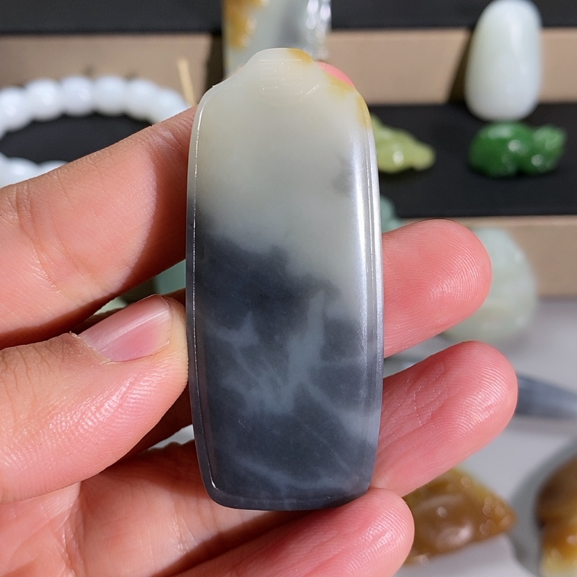 【闪购商品】和田玉颈饰未镶嵌小**刀