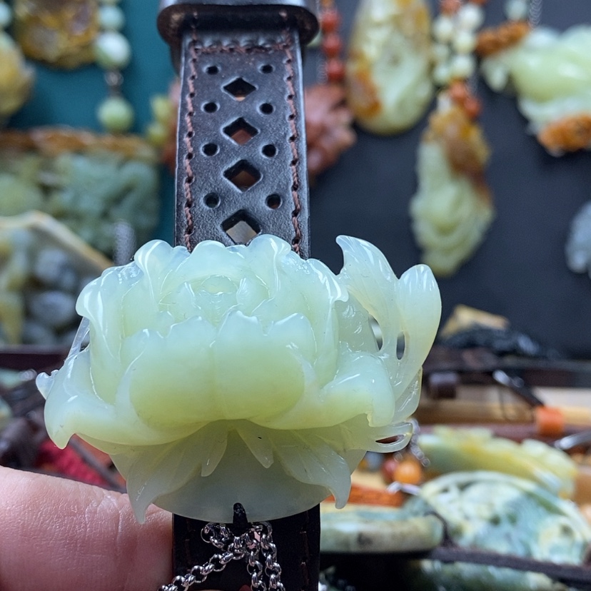 【闪购商品】蛇纹石玉手牌未镶嵌