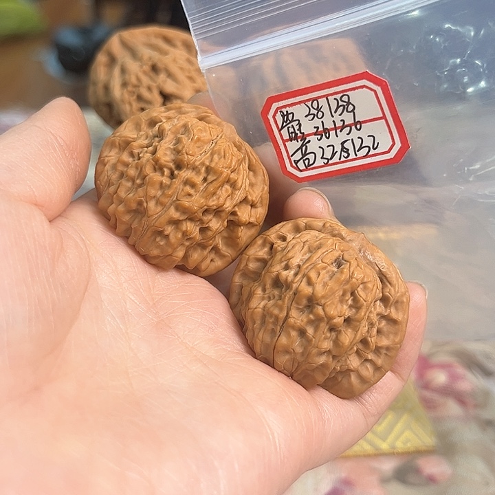 文玩核桃把件一代楼