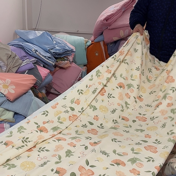 莫代尔纤维长绒棉米色小碎花5:8米