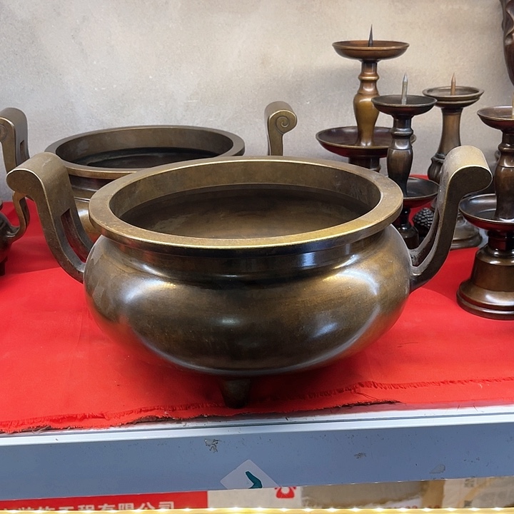 哦哦咯摸摸额咳咳饿了额咳咳咳