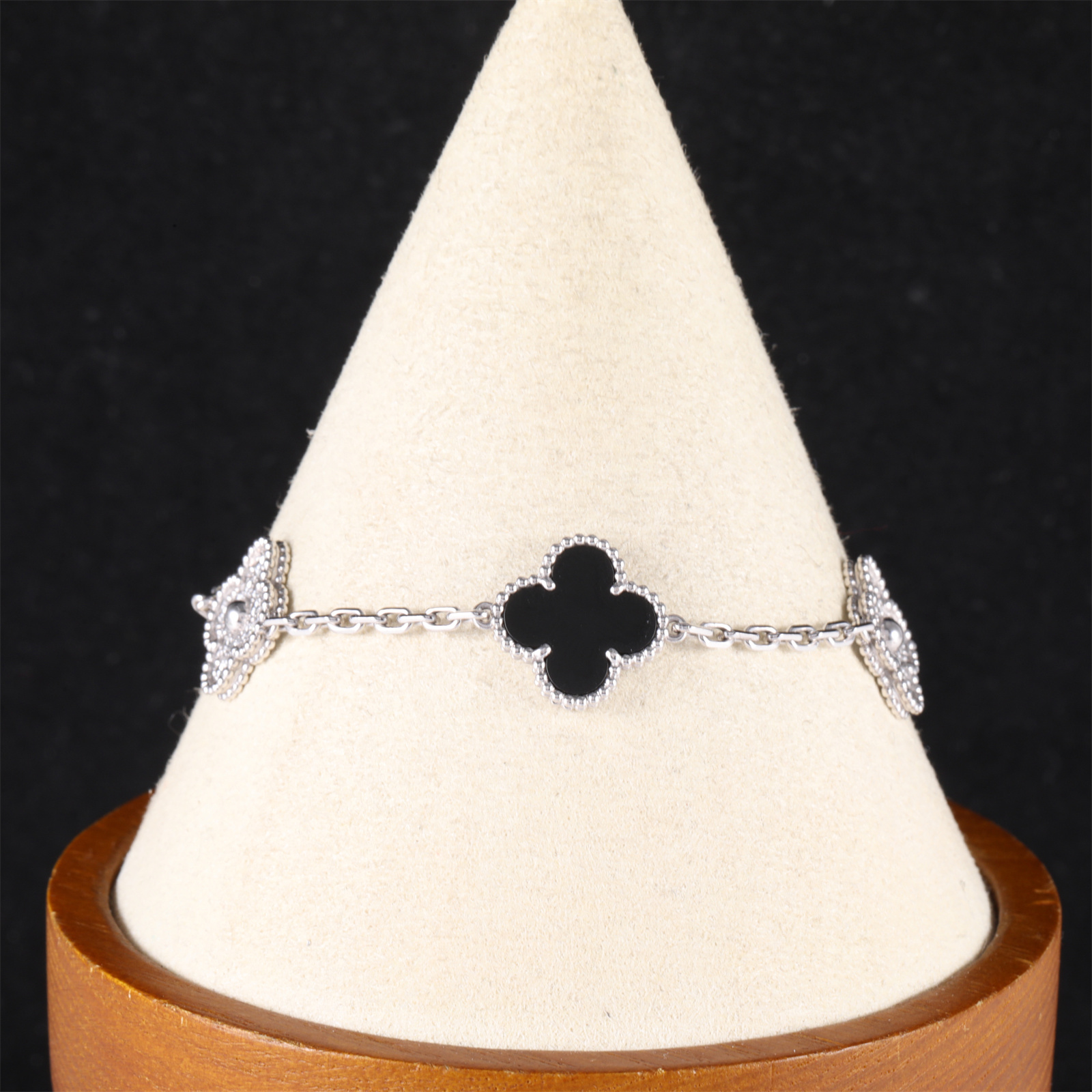 99新 梵克雅宝 小花佳珊 中号五花手链熊猫带钻 18K白金 S-M