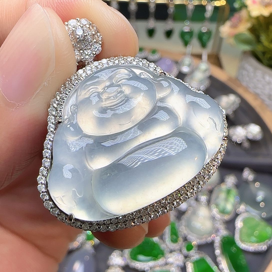 翡翠颈饰18K金镶嵌翡翠颈饰18K金镶嵌