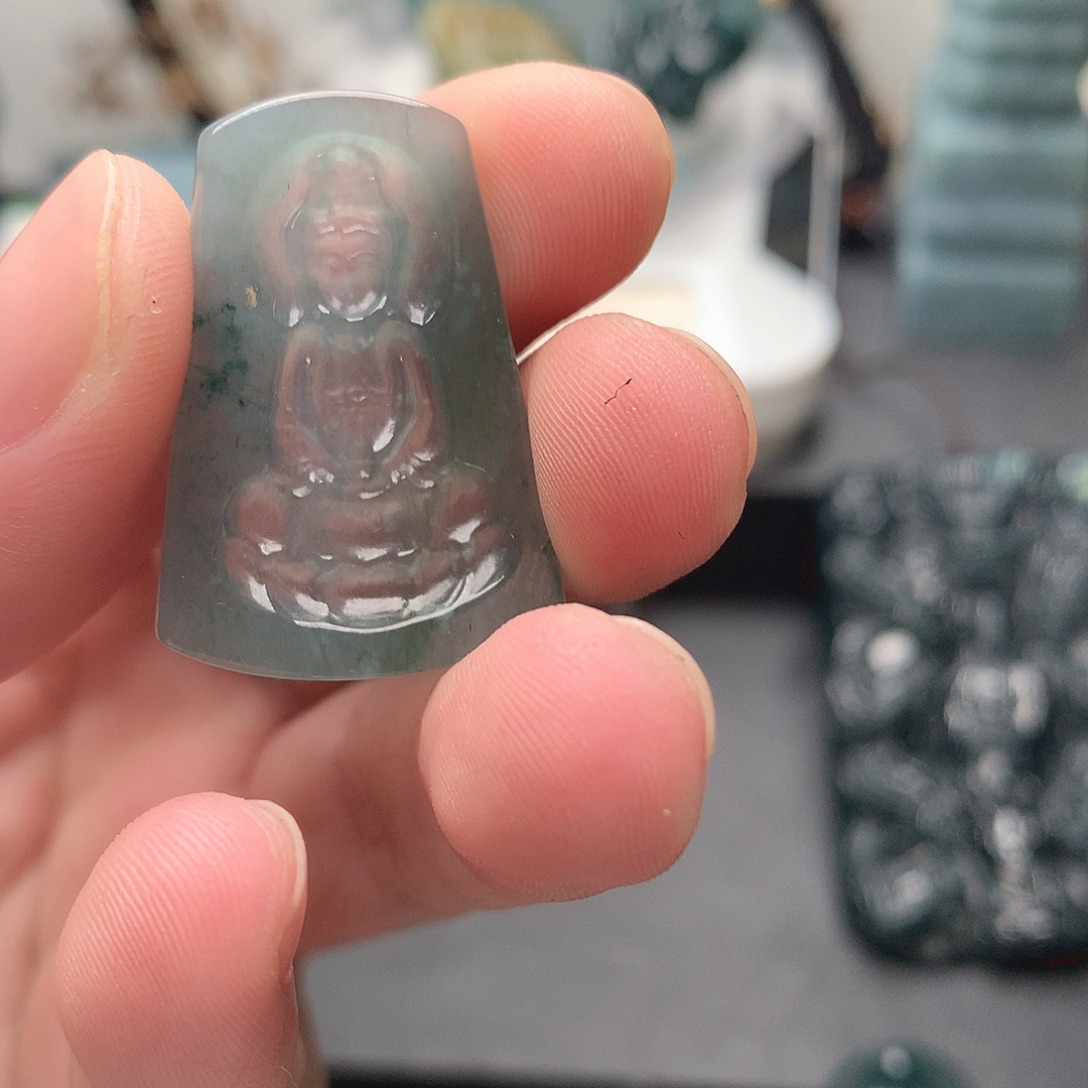 翡翠未镶嵌颈饰无