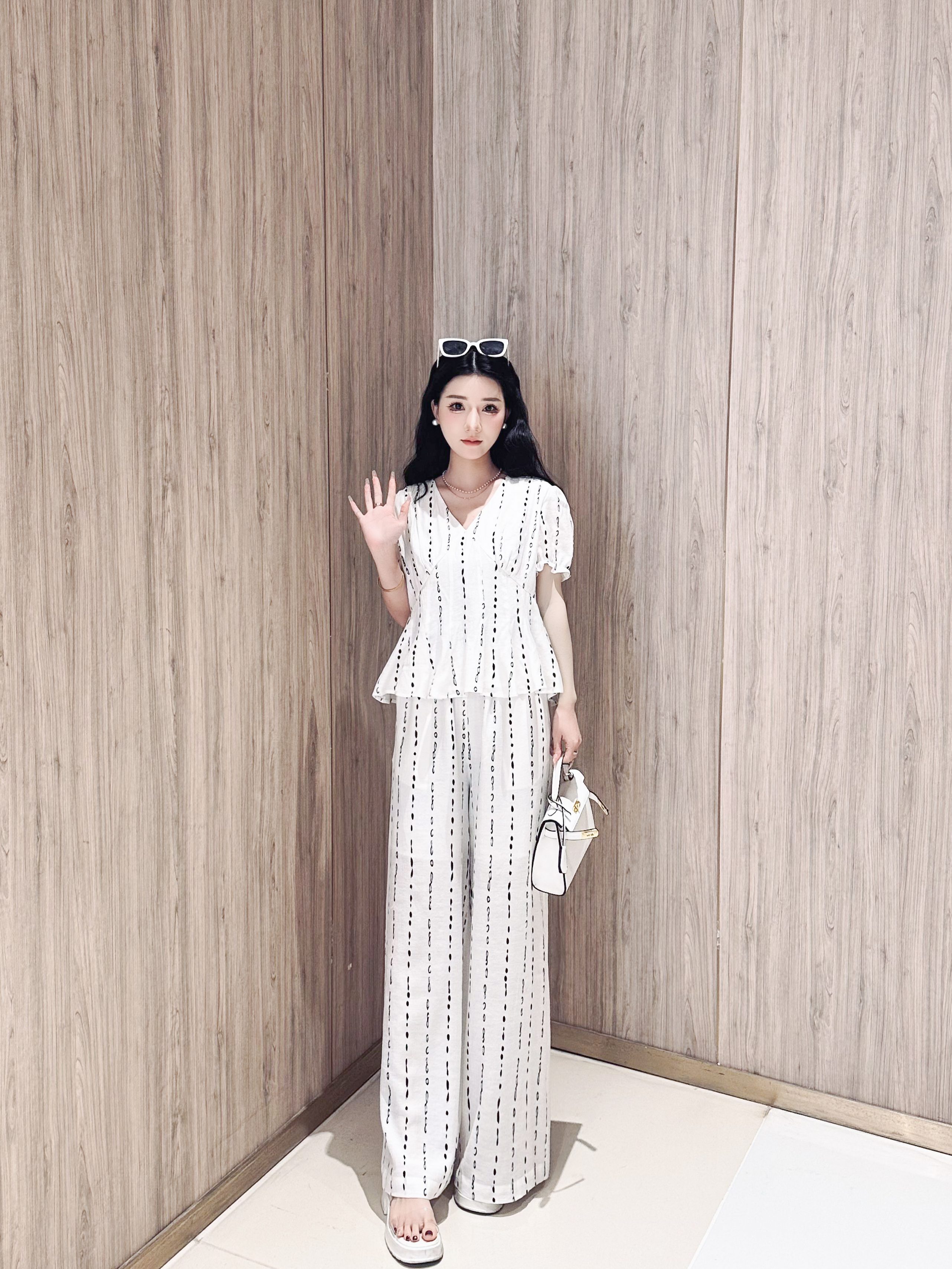 夏季新款时尚减龄洋气气质显瘦两件套