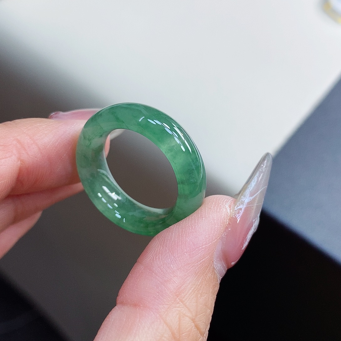 翡翠戒指未镶嵌18-19号