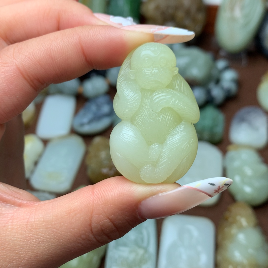 和田玉挂件未镶嵌