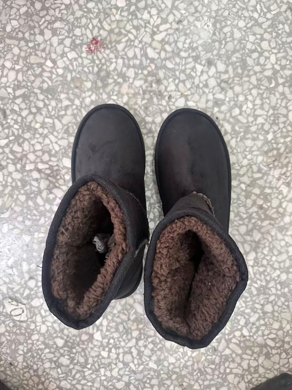 《兵哥外贸》3楼黑色麂皮羊羔绒保暖雪地靴 发一双