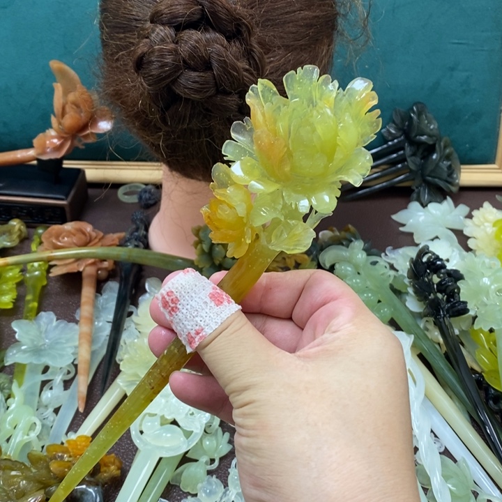 蛇纹石玉发饰未镶嵌