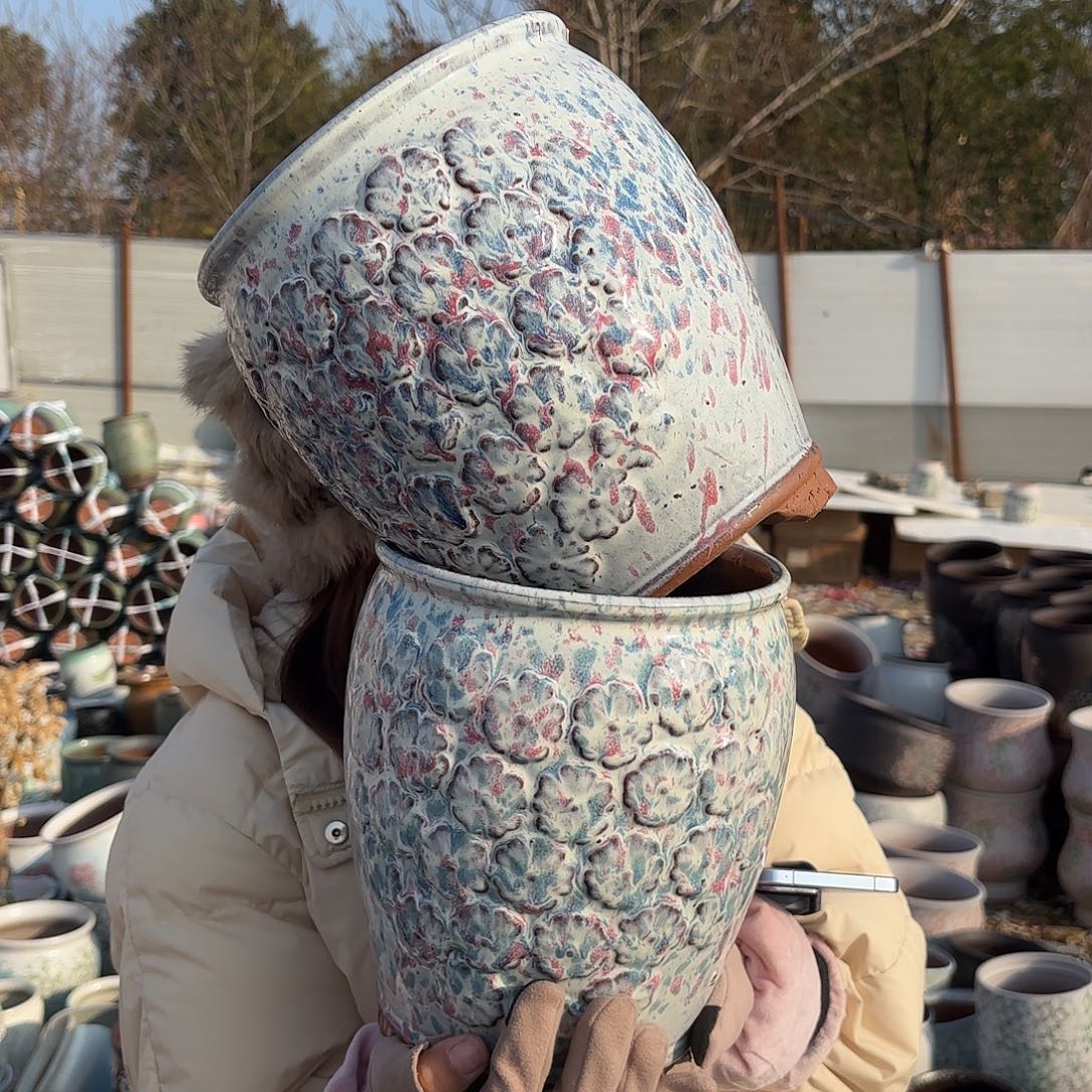 口径18高度23两个虎脚微瑕