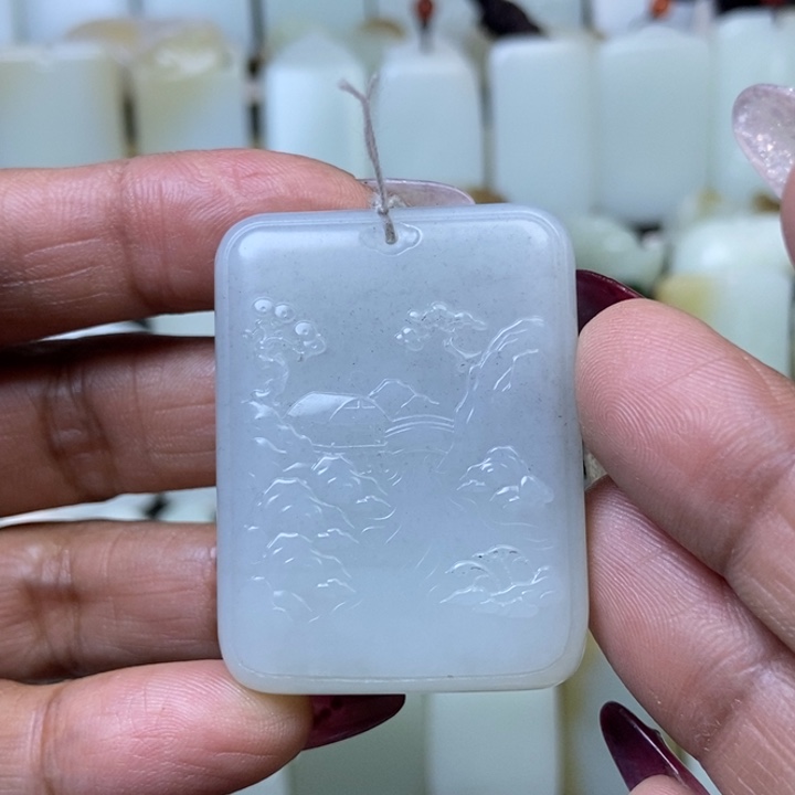 和田玉颈饰未镶嵌