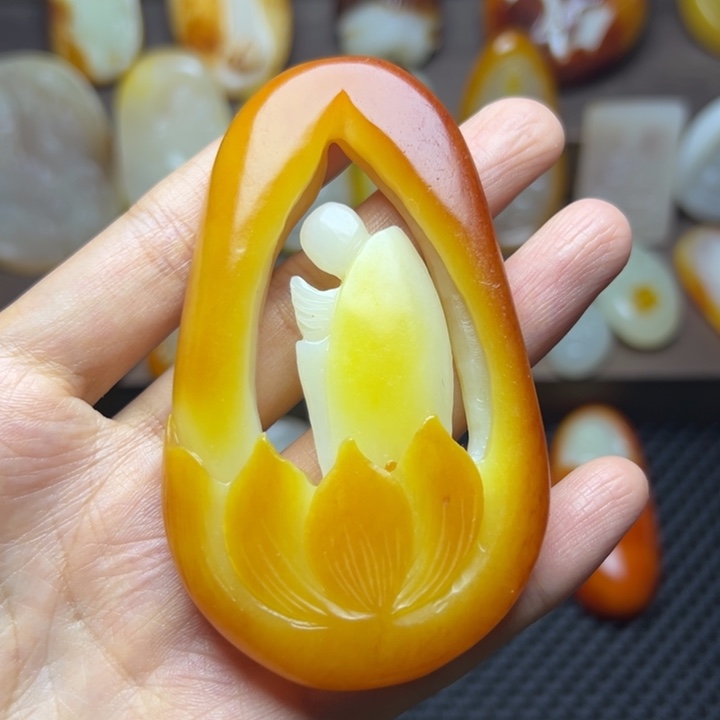 颈饰未镶嵌和田玉
