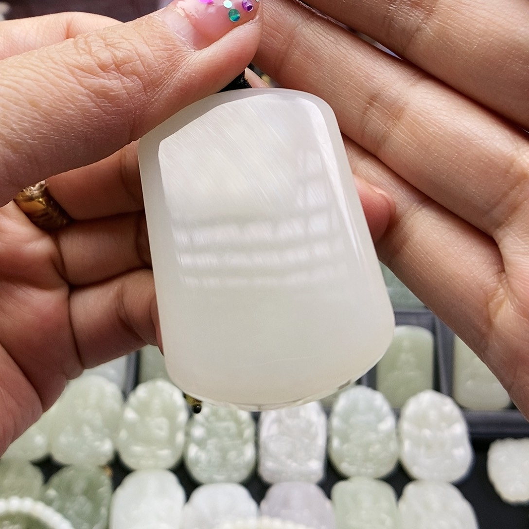 和田玉颈饰未镶嵌成*成