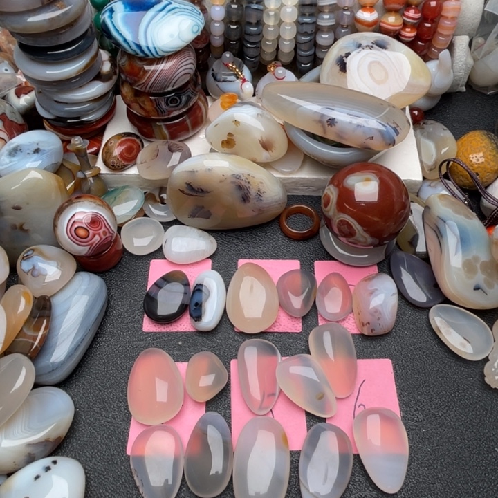 午***旁玛瑙/玉髓未镶嵌玉髓马达加斯加玉髓玛瑙