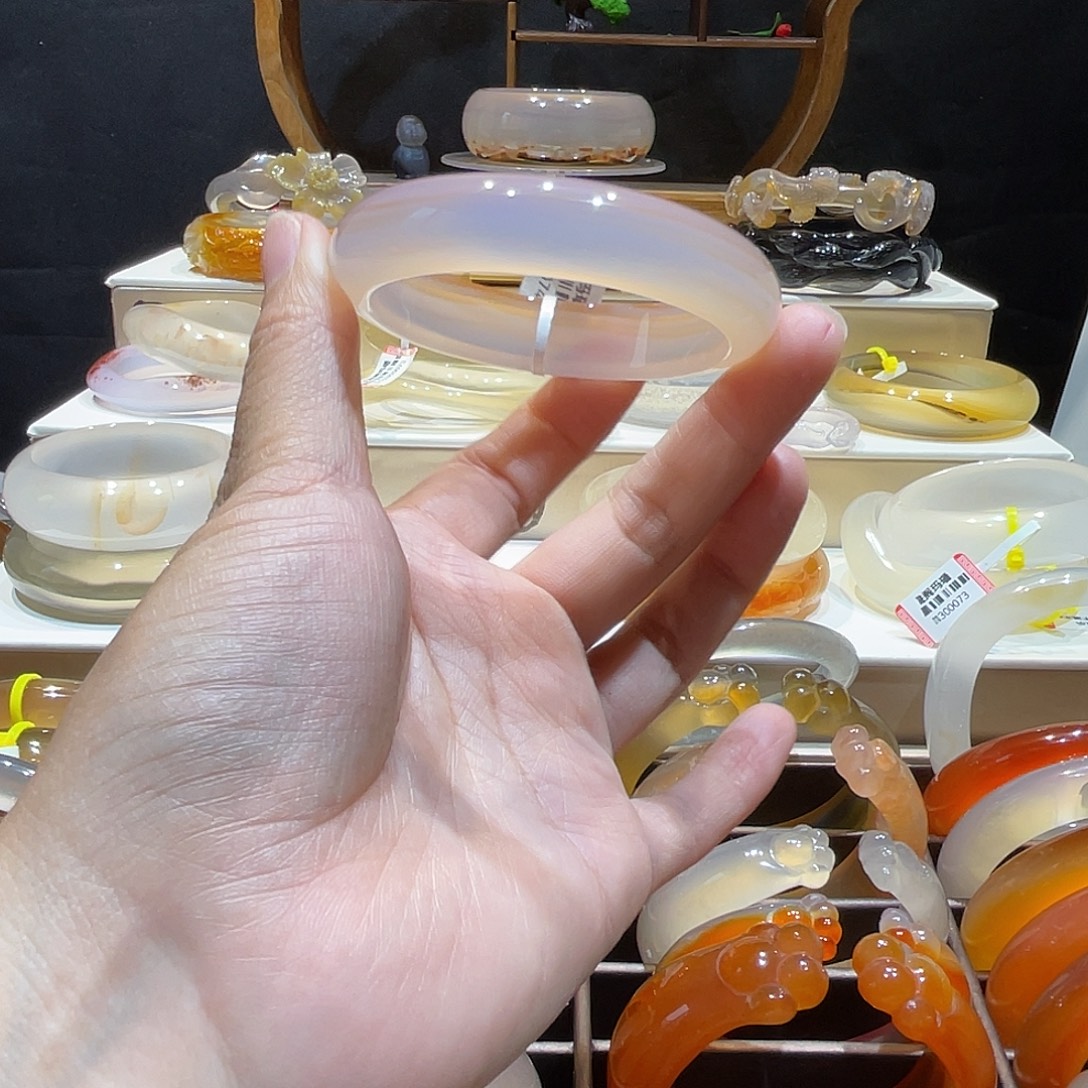 玛瑙/玉髓未镶嵌手镯