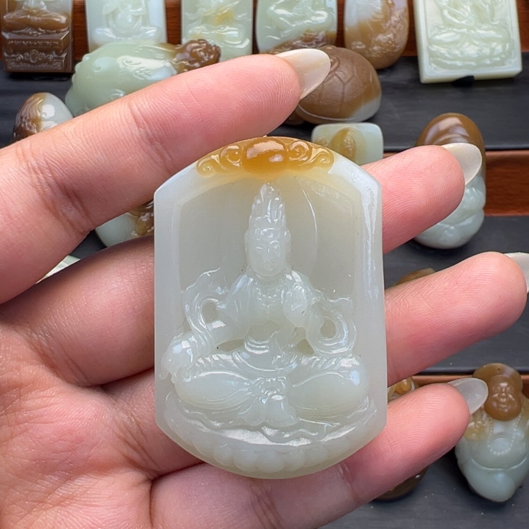 和田玉未镶嵌颈饰