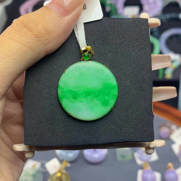 翡翠手链18K金镶嵌a*芳翡翠