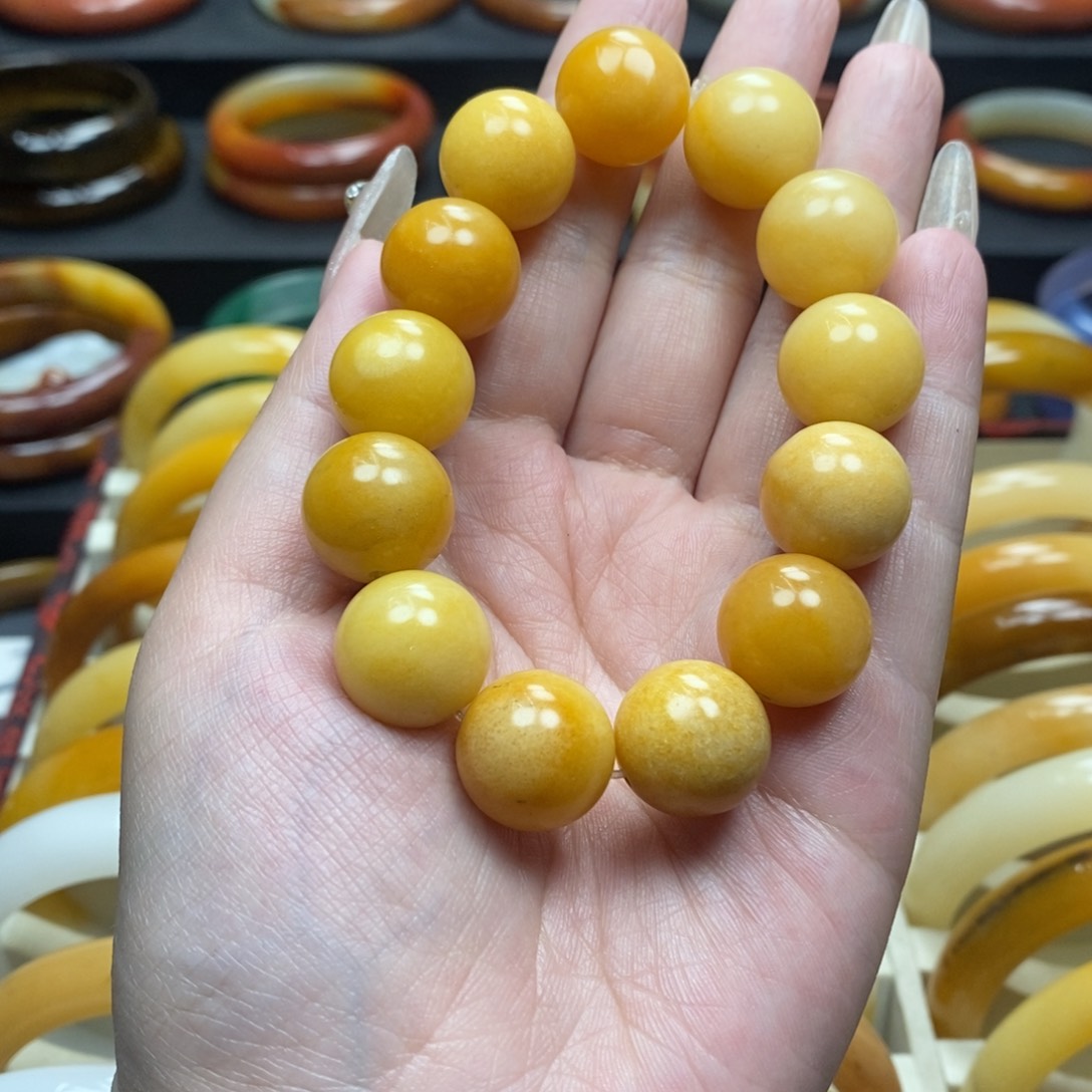 石英质玉（黄龙玉）手串未镶嵌