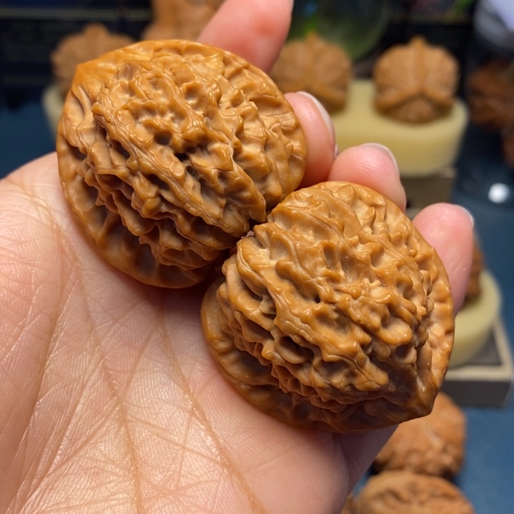 【闪购商品】把件文玩核桃龙门涧