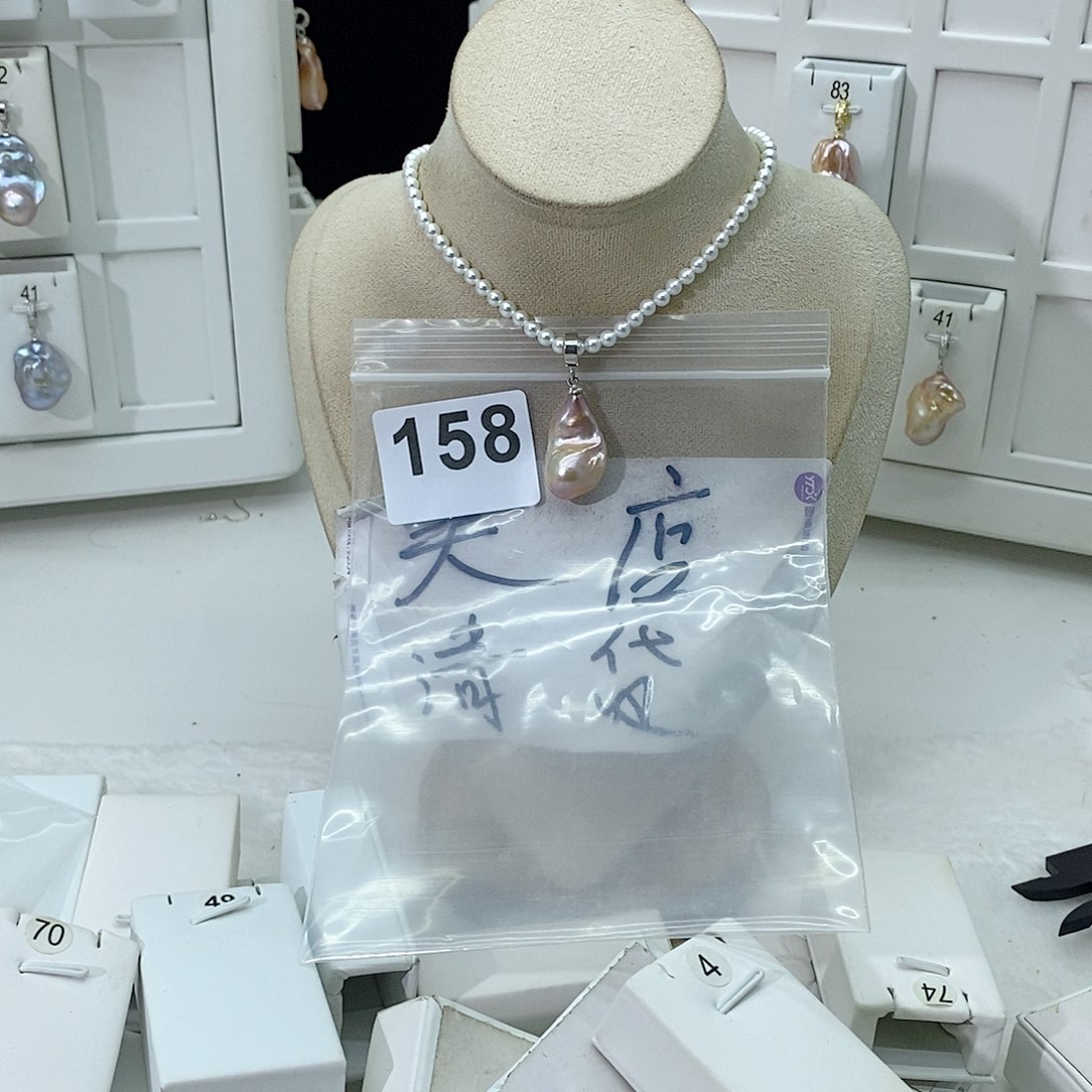 淡水珍珠颈饰合金