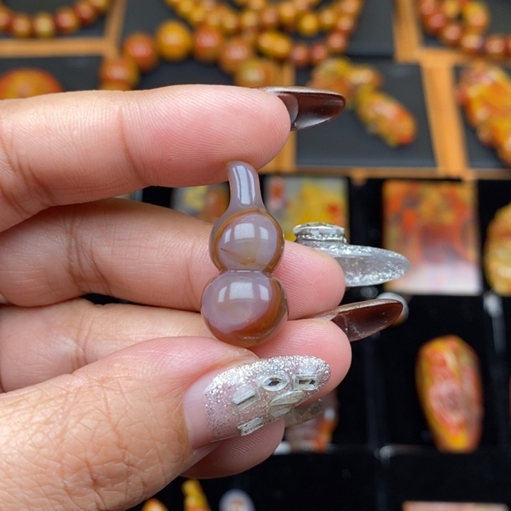 玛瑙/玉髓未镶嵌颈饰