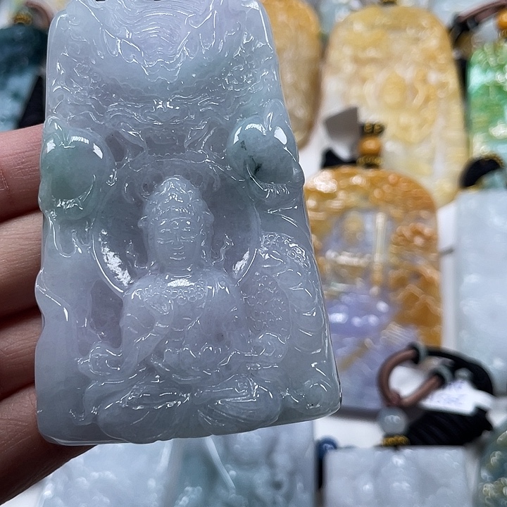 木***品翡翠未镶嵌颈饰天然