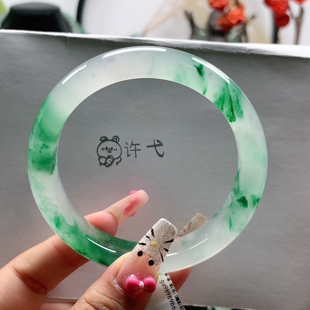 石英质玉镯子未镶嵌