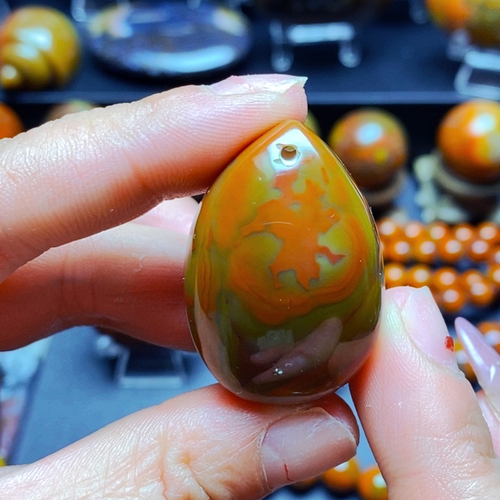 玛瑙/玉髓颈饰未镶嵌