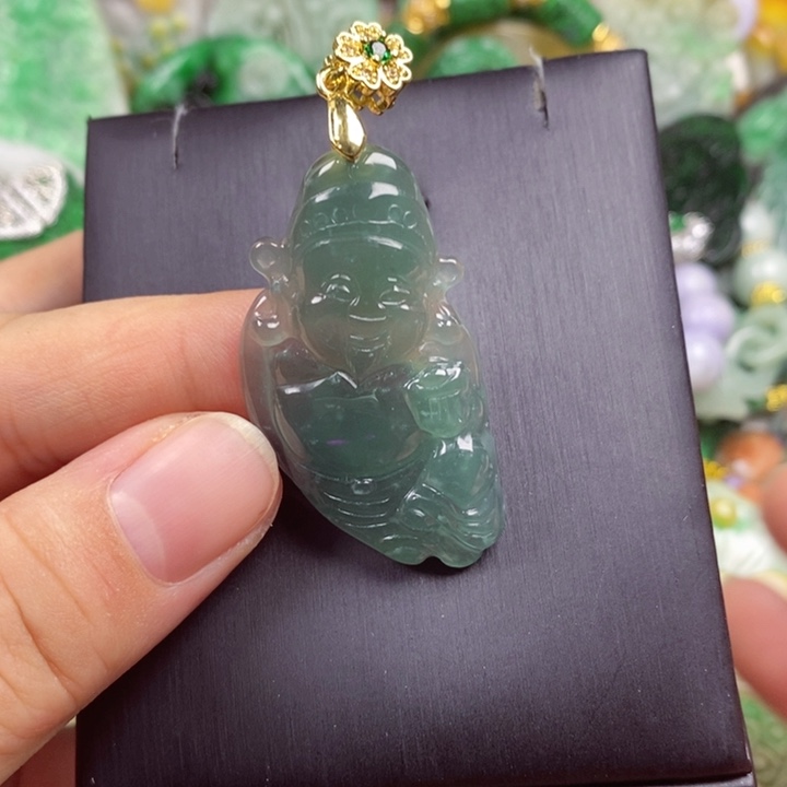 翡翠未镶嵌吊坠(赠链)